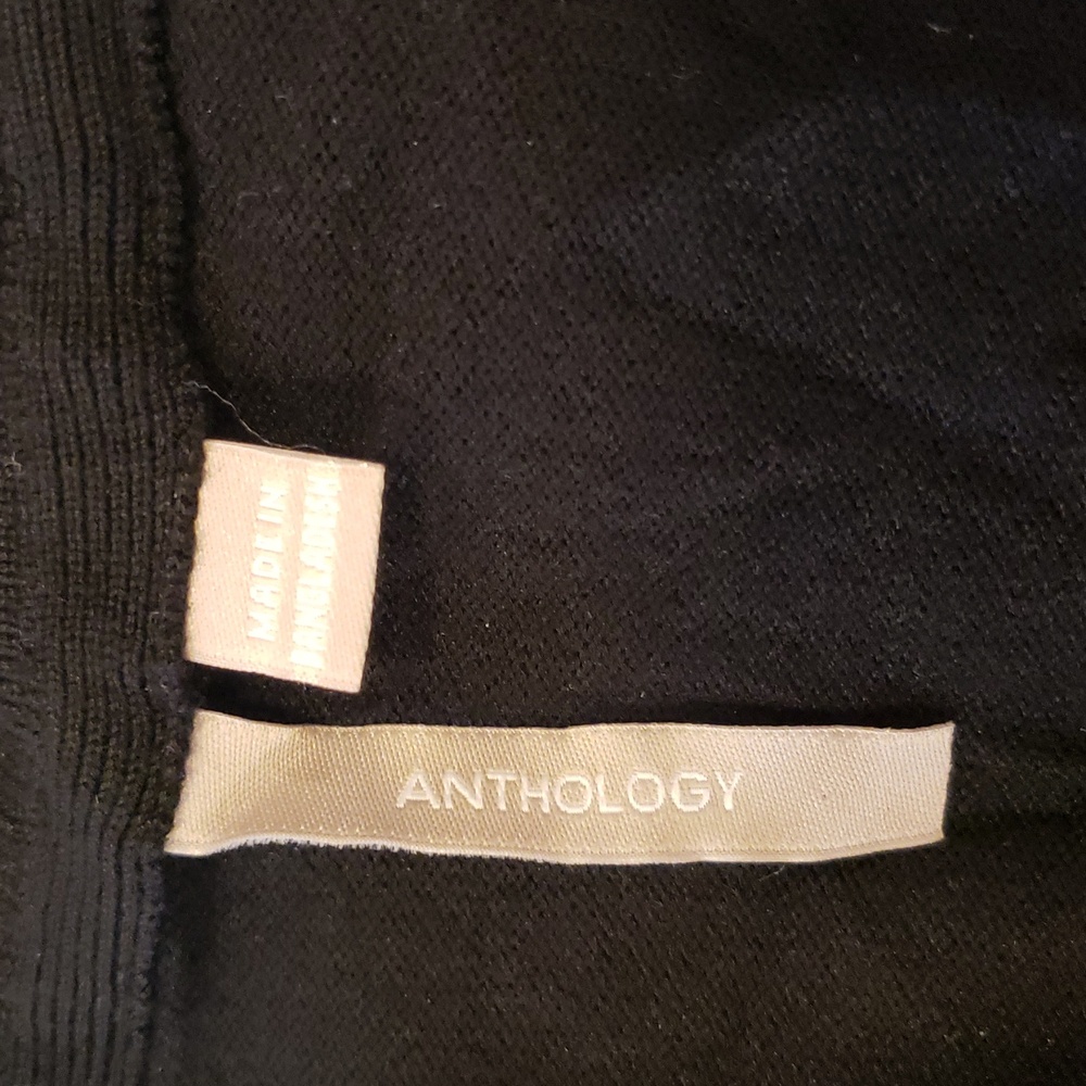Anthology sweater size 8/10 π€ - Picture 2 of 3